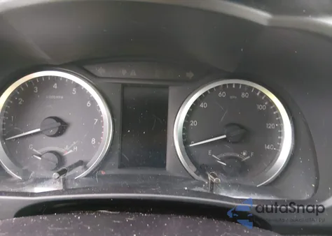 2019 Toyota Highlander Le z USA, uszkodzony, nr VIN 5TDBZRFH8KS736541